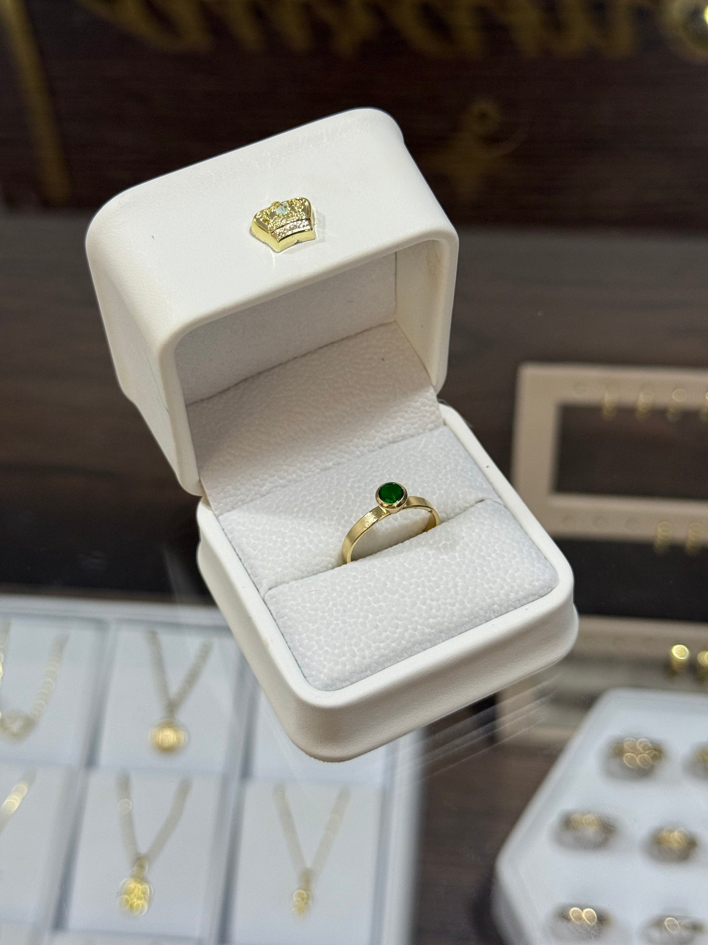 Anillo circonia verde