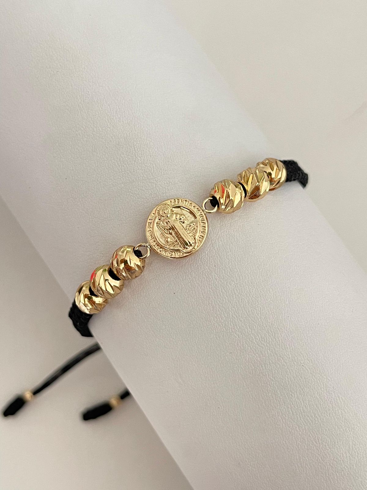 Pulsera san Benito 10mm