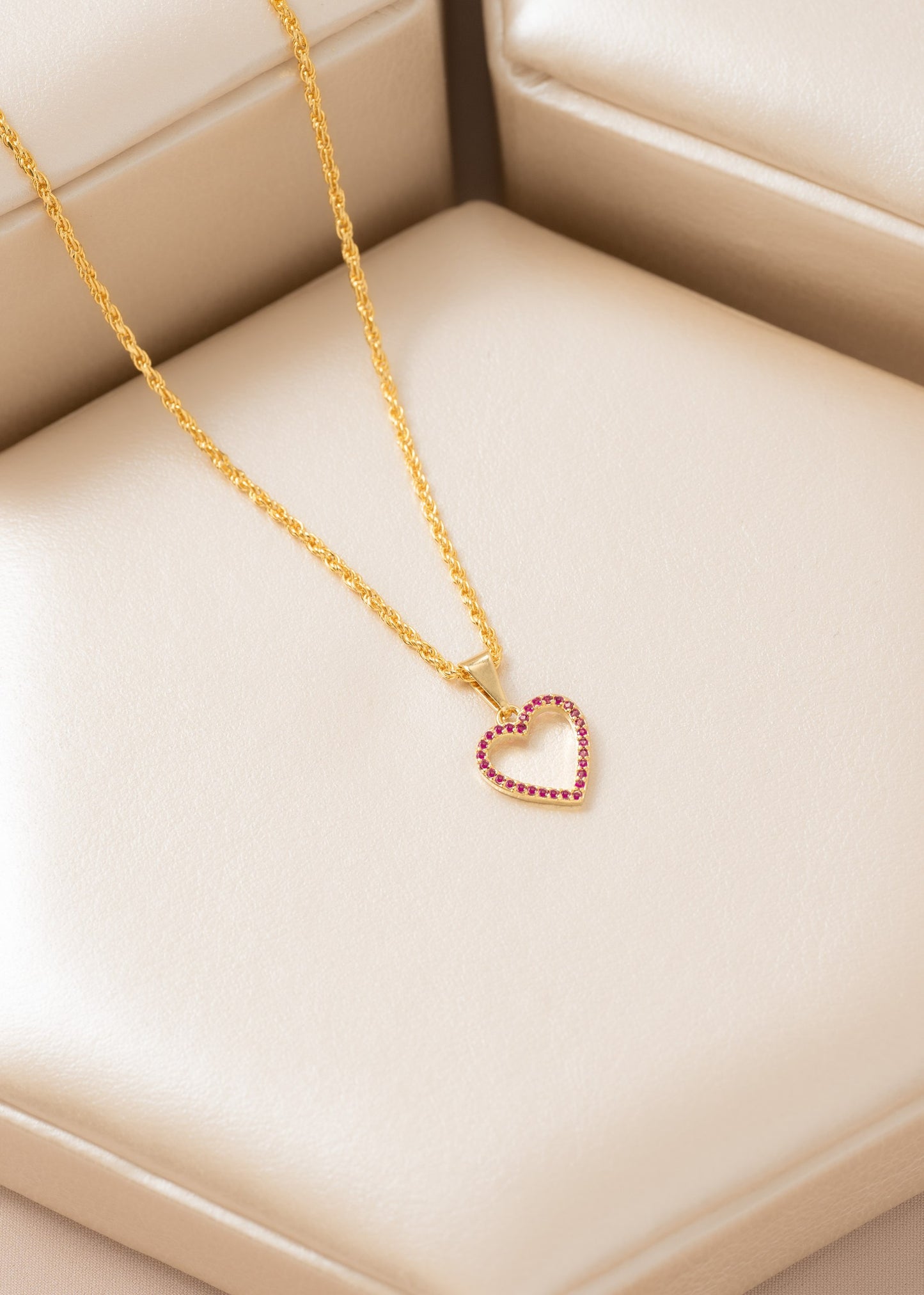 Cadena Lazito Italy 1.3mm (45cms)+ Dije Amour Fucsia
