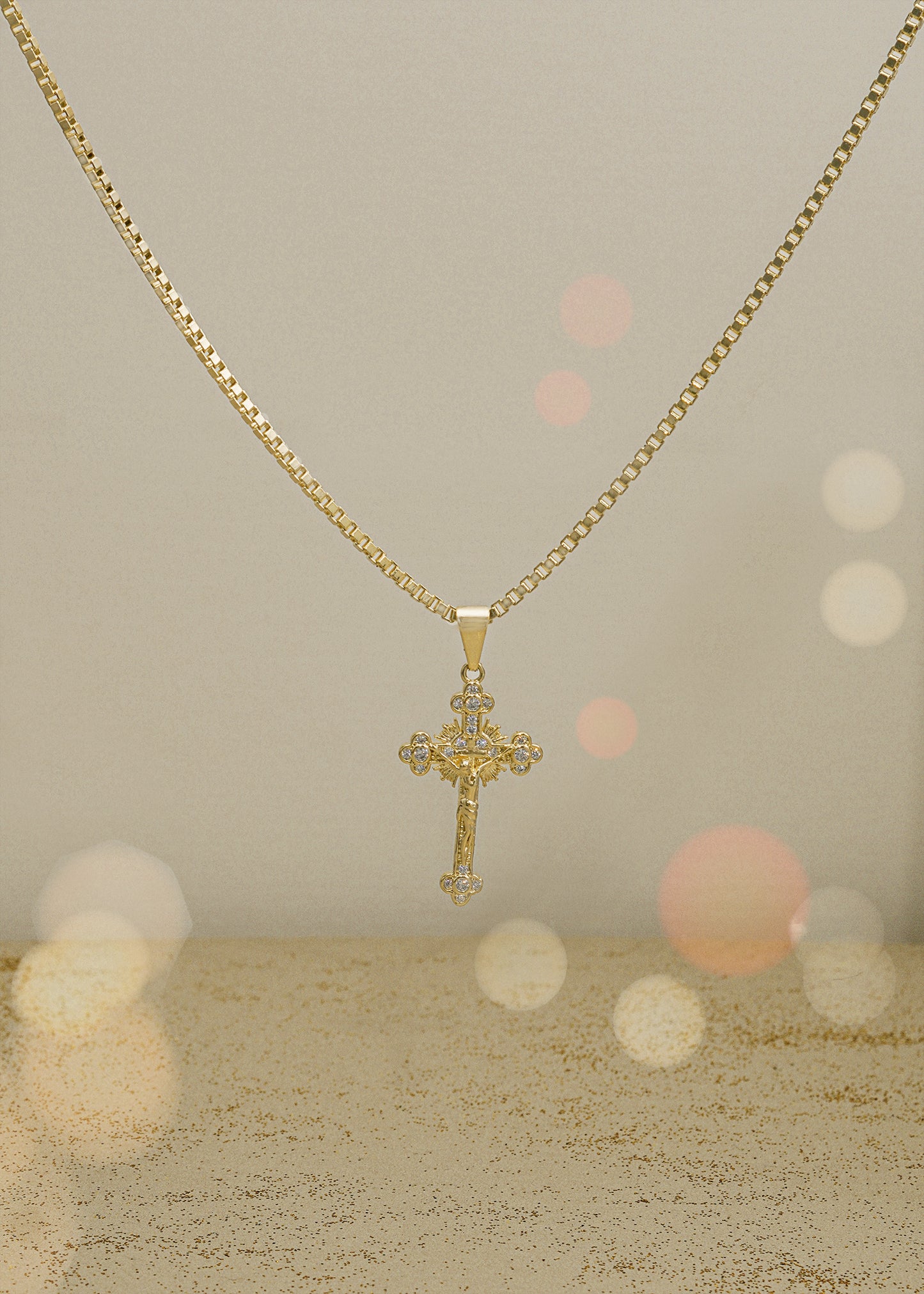 Cadena veneciana 1.5mm (65cms) + Dije el crucificado