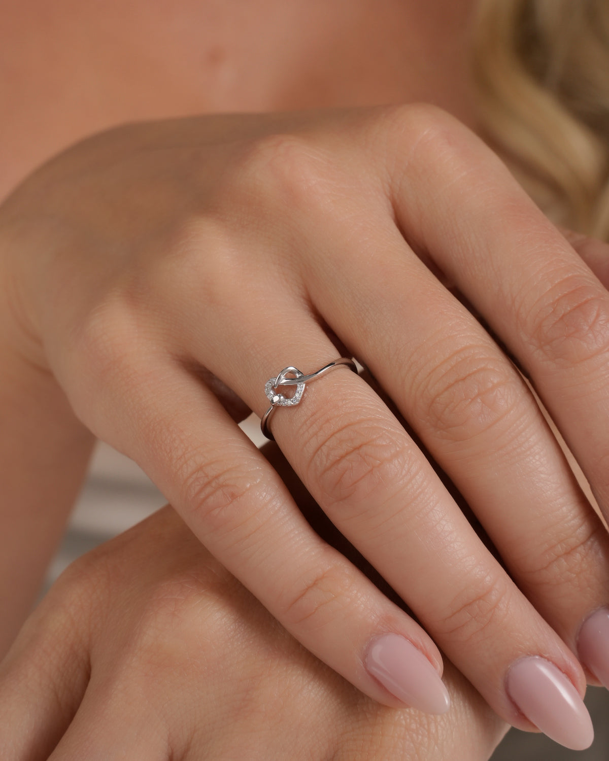 Anillo Eternal Loop ( Plata ley 925)