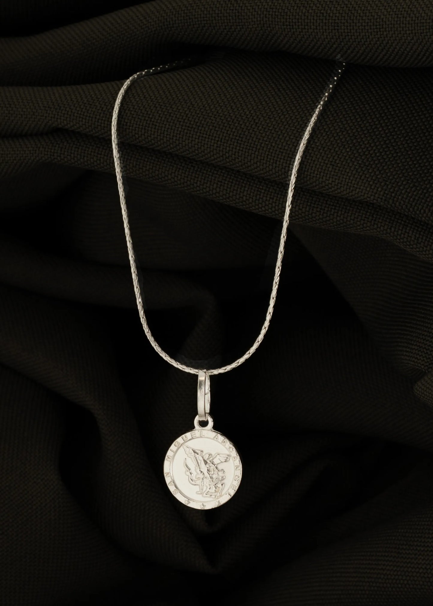 Dije San Miguel Arcangel (1,2 cms)