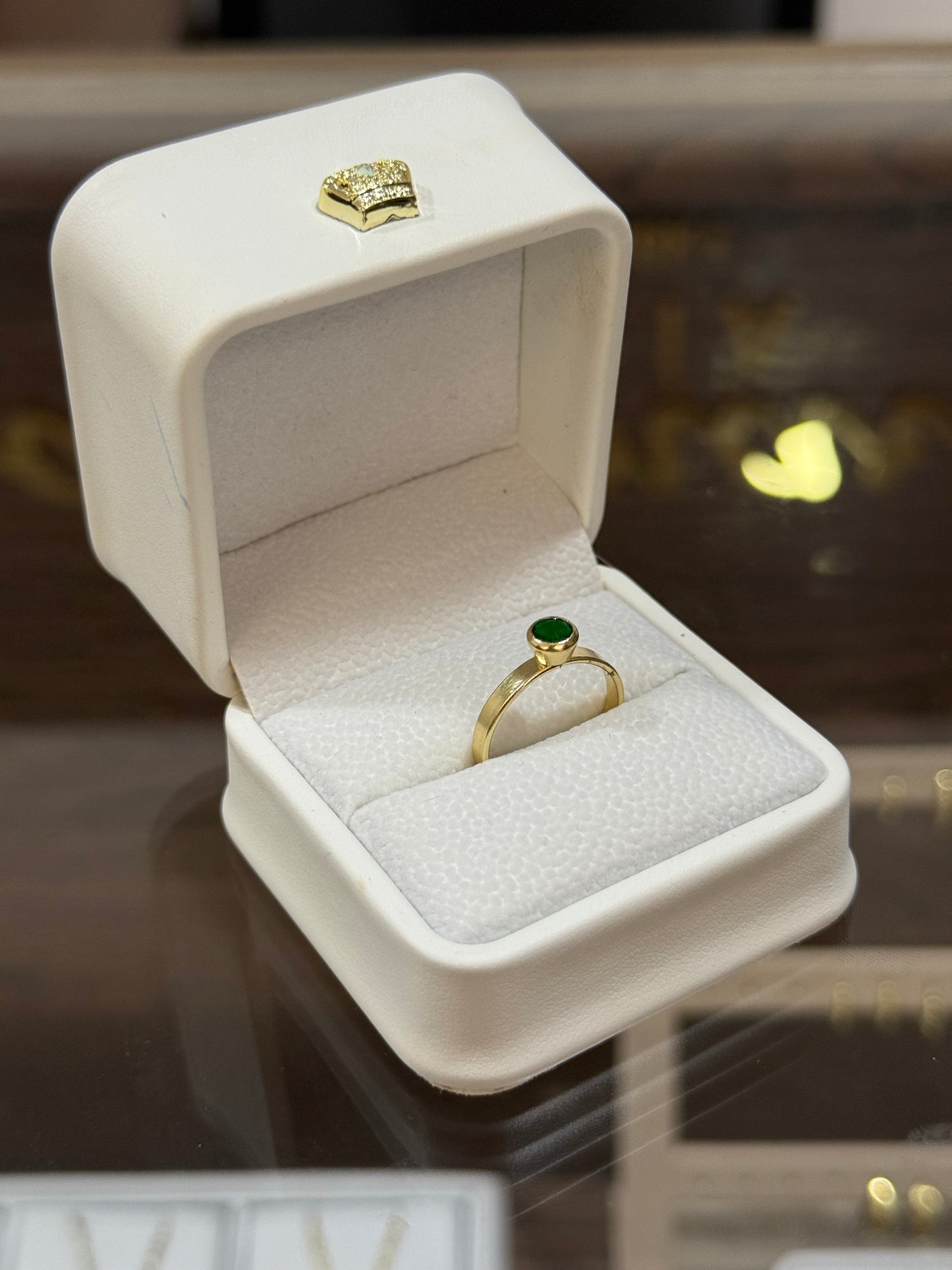 Anillo circonia verde