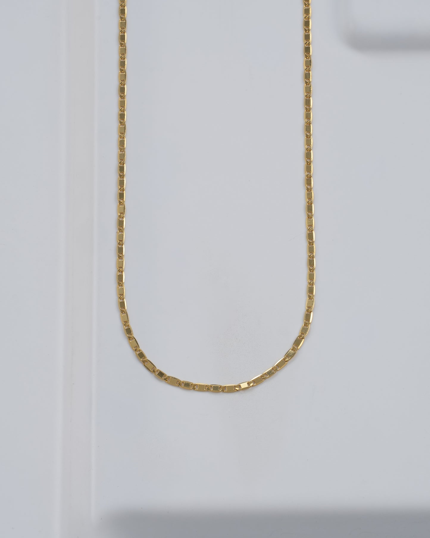 Cadena Escalera delgada plana lisa (65cm)