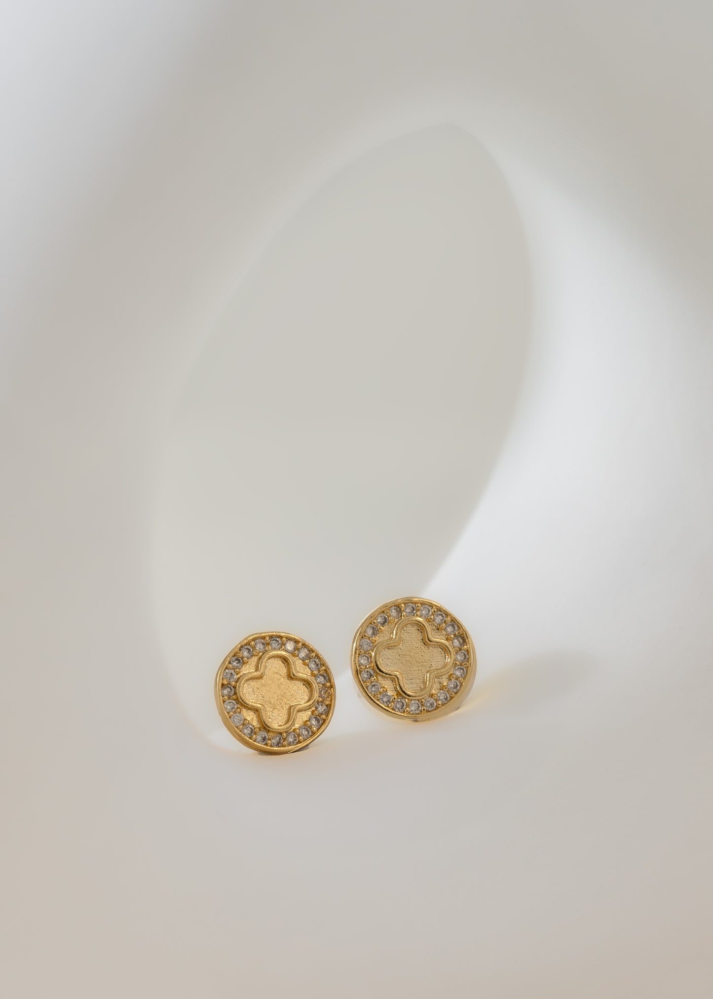Topos clover redondo circonia (1cm)