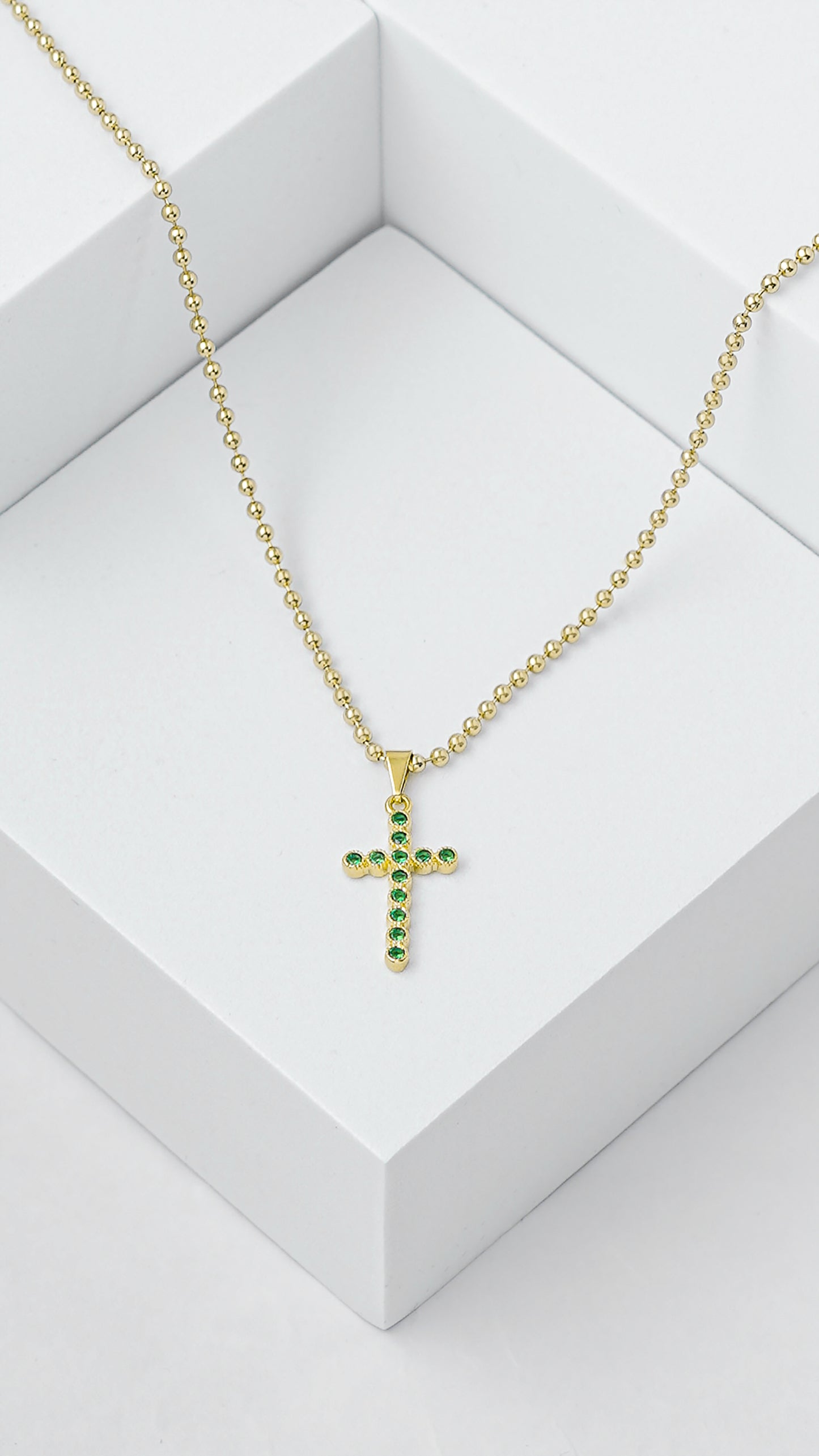 Dije cruz verde