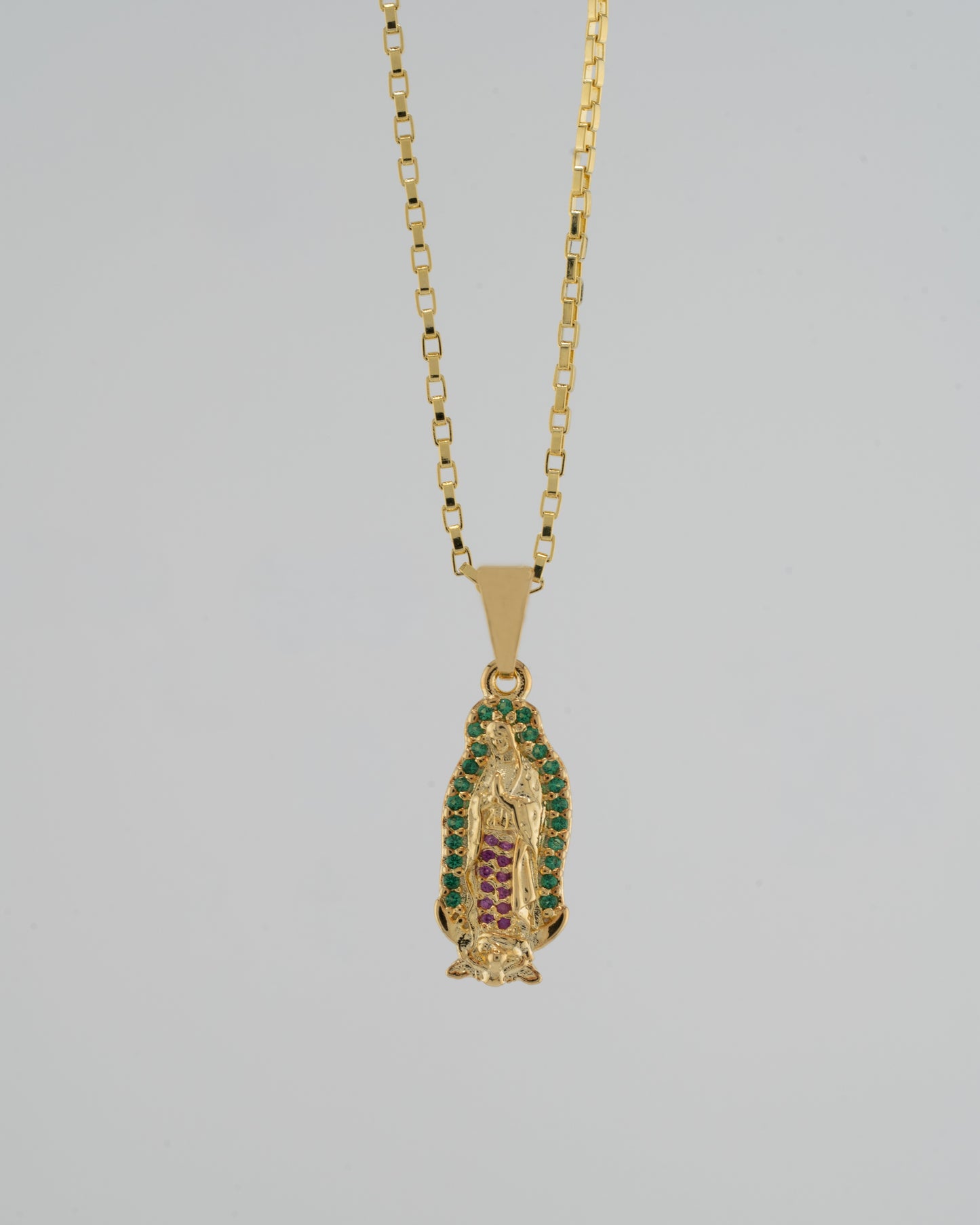 Cadena vintage (45cm) + Dije Virgen Guadalupe silueta circonias (2cm)