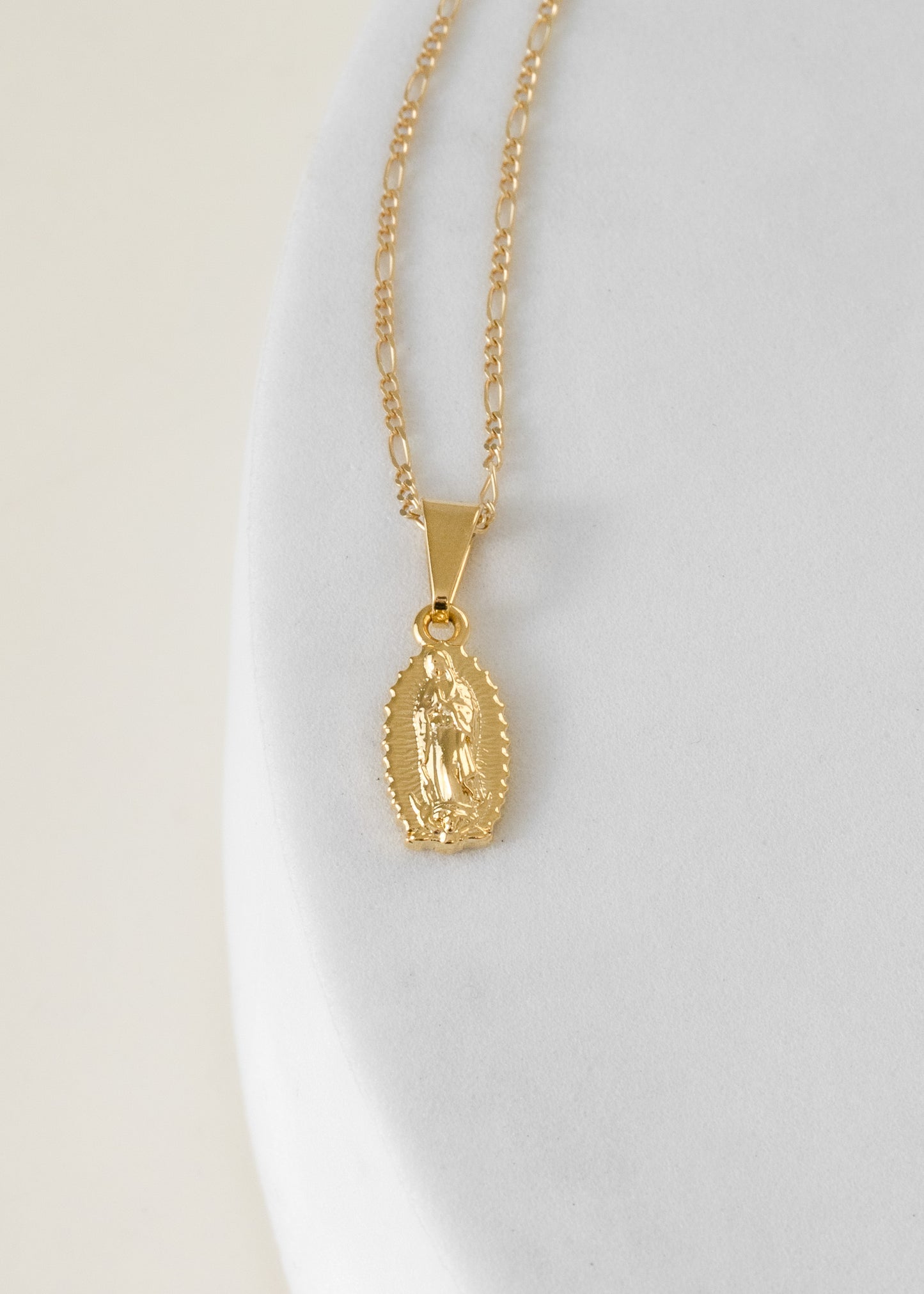 Cadena 3*1 (45cm) + Dije Guadalupe finita