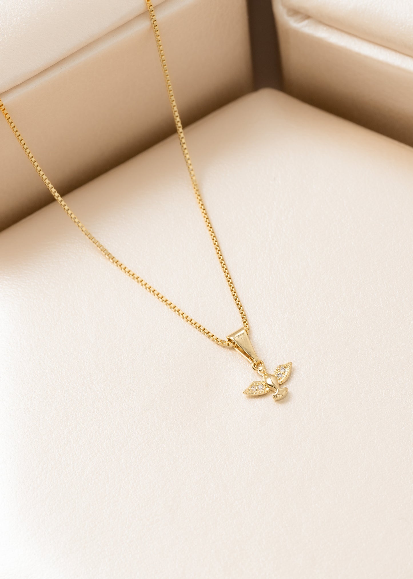 Cadena veneciana IT 0.7mm (45cm) + Dije Paloma